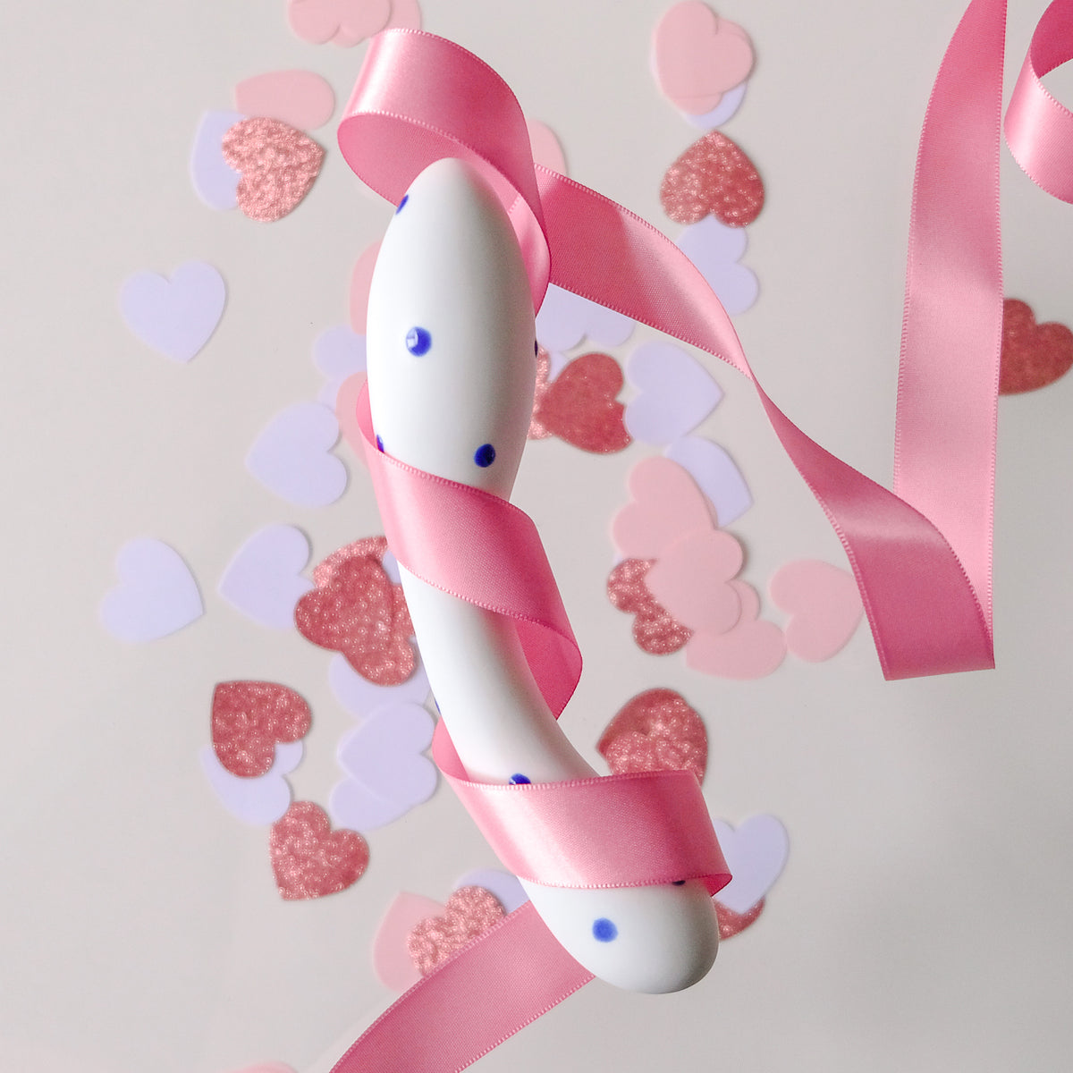 Dalia Love Dust porcelain dildo Désirables